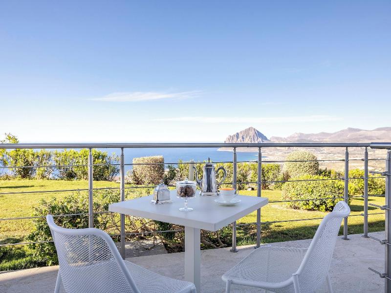 Venere Di Erice Resort image