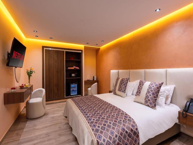 Swiss Continental Hotel image