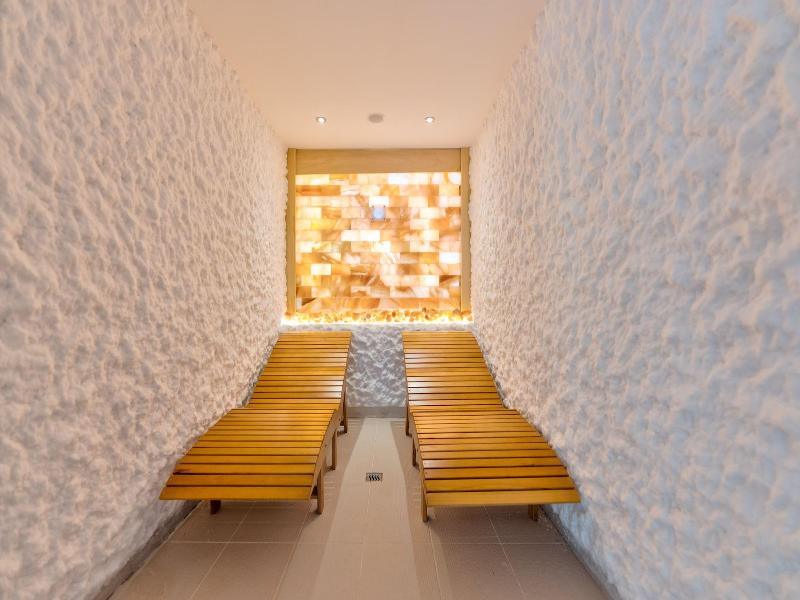 Queen Of Zlatibor Hotel & Spa image