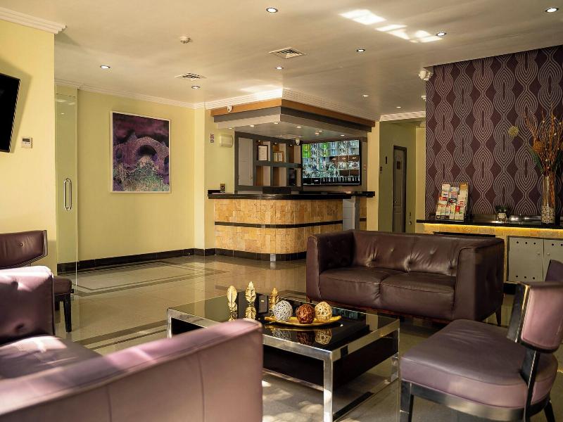 Hotel Infinity Park Santiago image