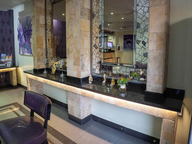 Hotel Infinity Park Santiago image