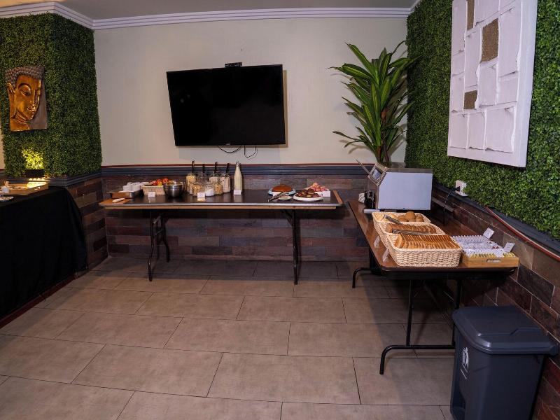 Hotel Infinity Park Santiago image