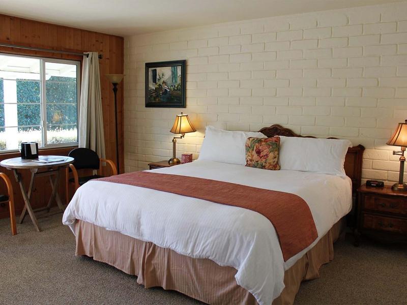 Back Bay Inn image