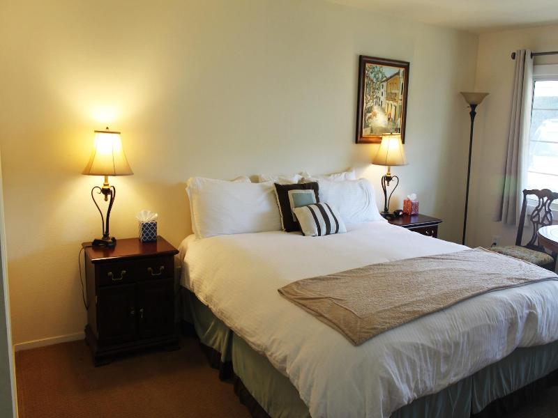 Back Bay Inn image