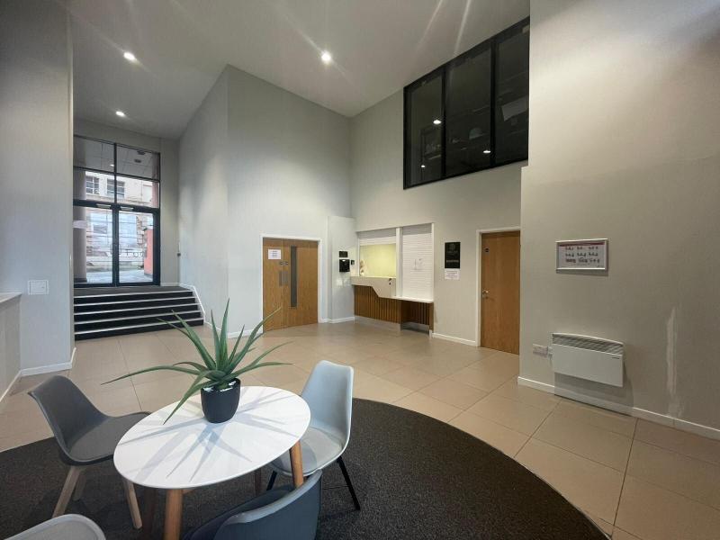 Adelphi Wharf Apartments By Beehosting image