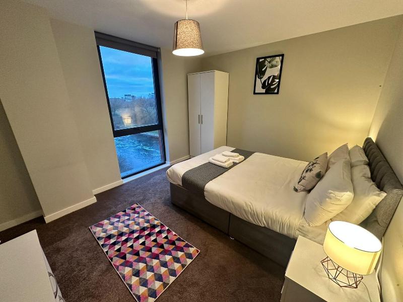 Adelphi Wharf Apartments By Beehosting image