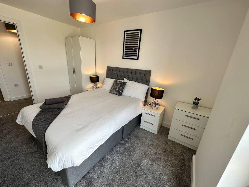 Adelphi Wharf Apartments By Beehosting image