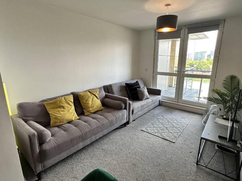 Adelphi Wharf Apartments By Beehosting image