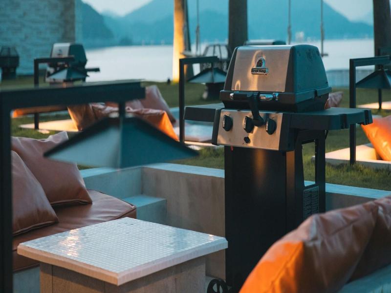Albahotelandglamping image