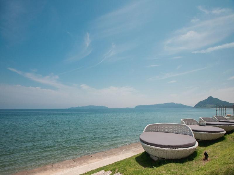Albahotelandglamping image