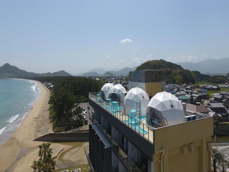 Albahotelandglamping image
