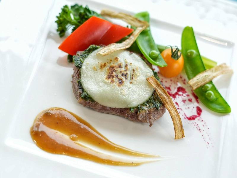 Albahotelandglamping image