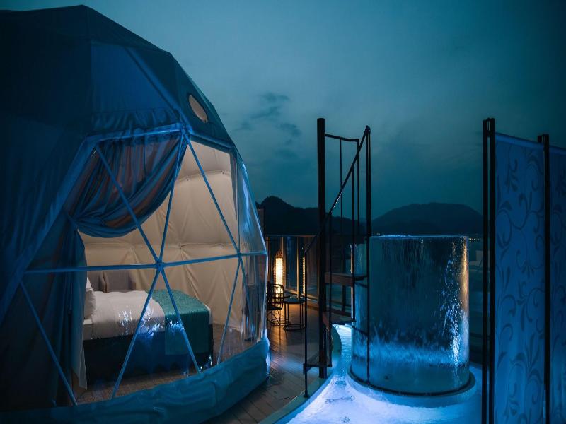Albahotelandglamping image