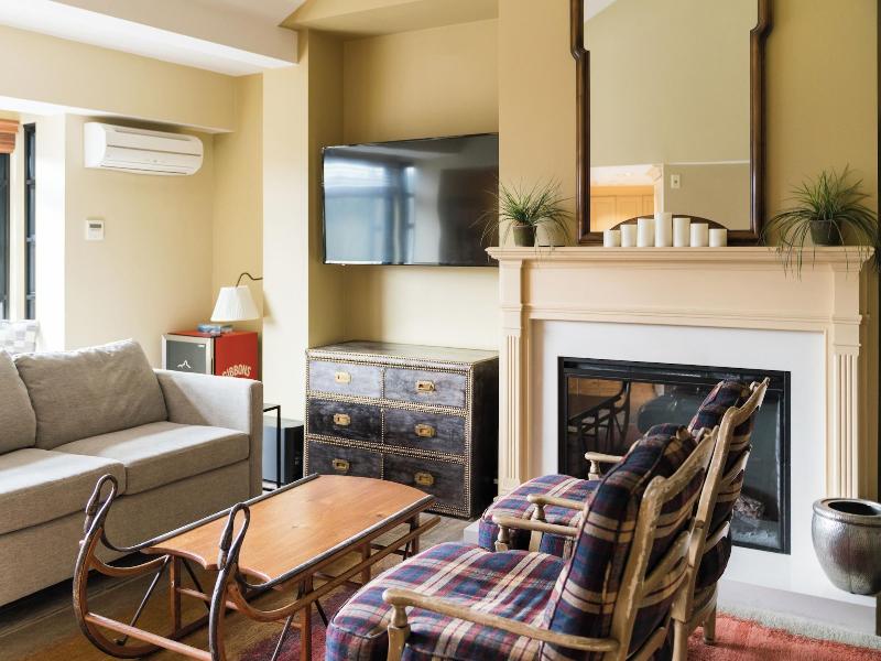 Gibbons Life Accommodations image
