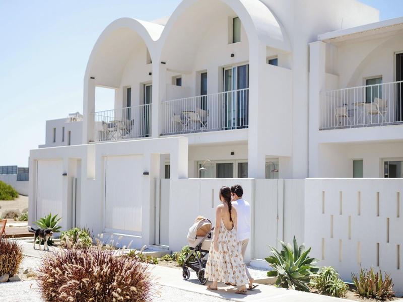 Alero Seaside Skyros Resort