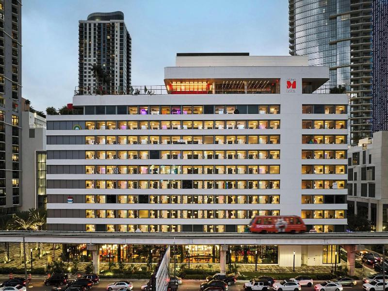 Citizenm Miami Worldcenter image