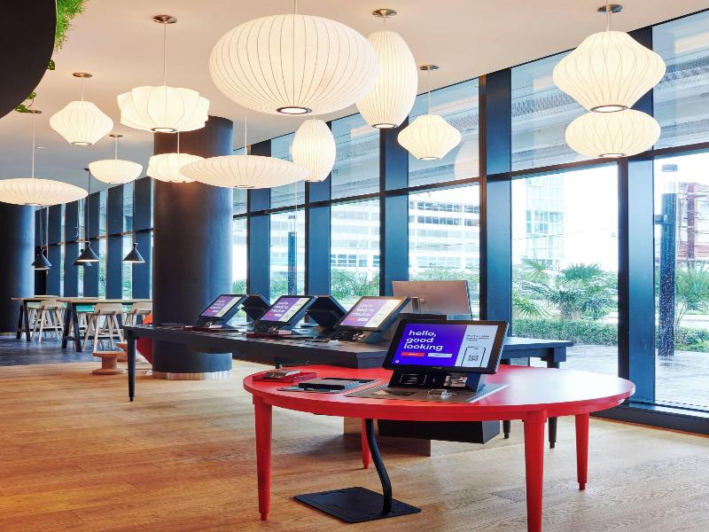 Citizenm Miami Worldcenter image