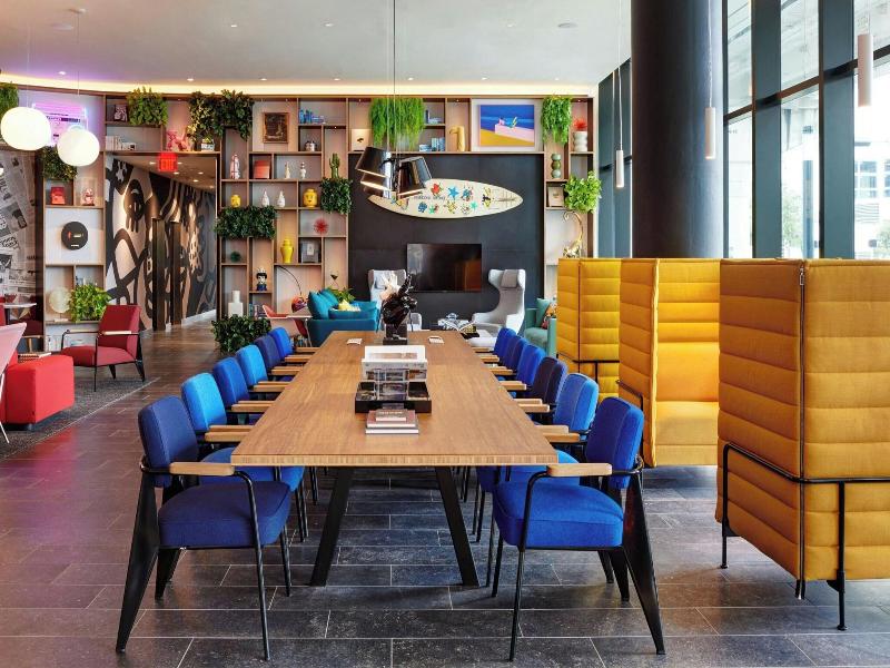 Citizenm Miami Worldcenter image
