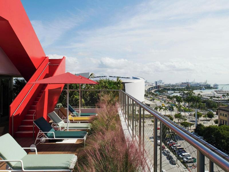Citizenm Miami Worldcenter image