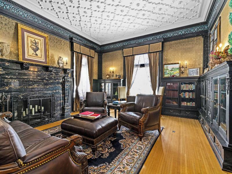 Historic Cotton Mansion Duluth Boutique Hotel