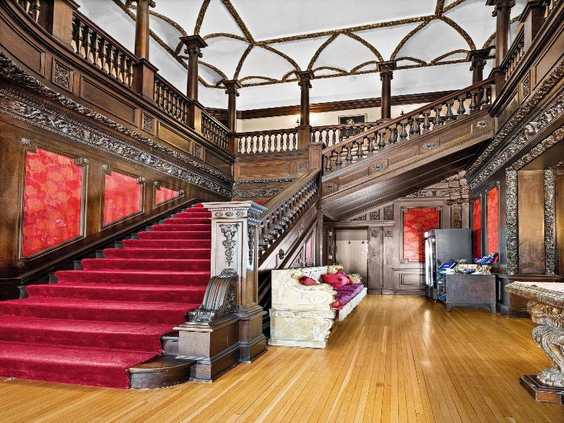 Historic Cotton Mansion Duluth Boutique Hotel