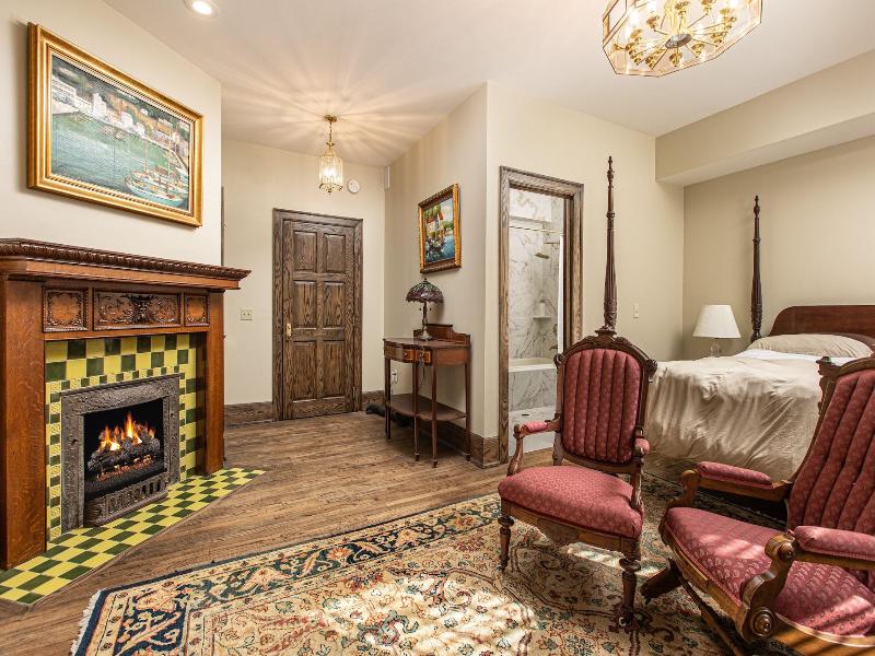 Frederick Stearns House Historic Inn image