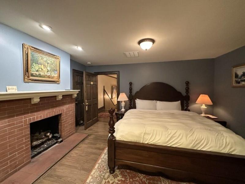 Frederick Stearns House Historic Inn image