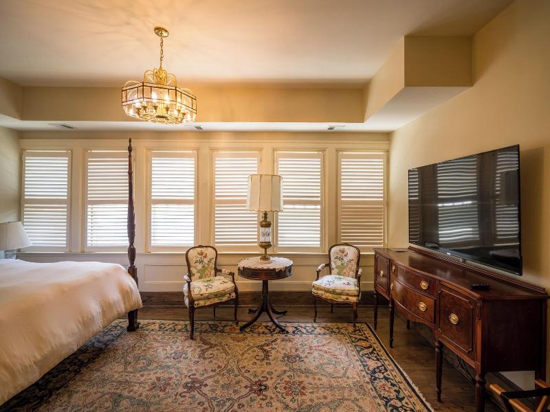 Frederick Stearns House Historic Inn image