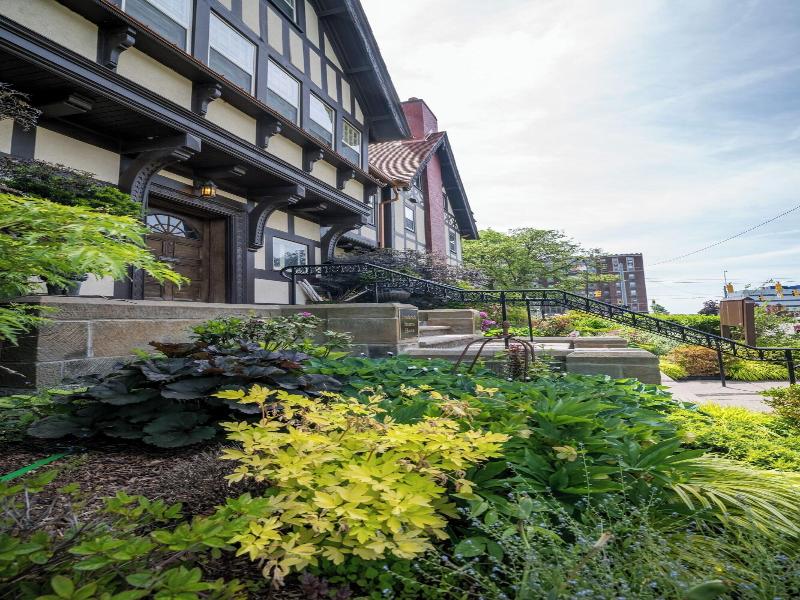Frederick Stearns House Historic Inn image