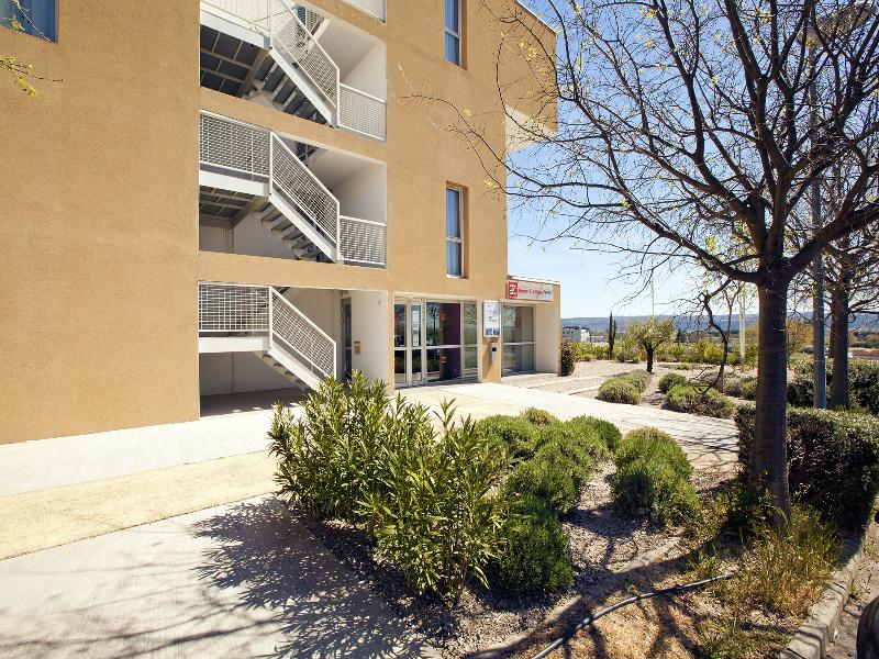 Sejours & Affaires Manosque le Moulin Neuf — exterior view