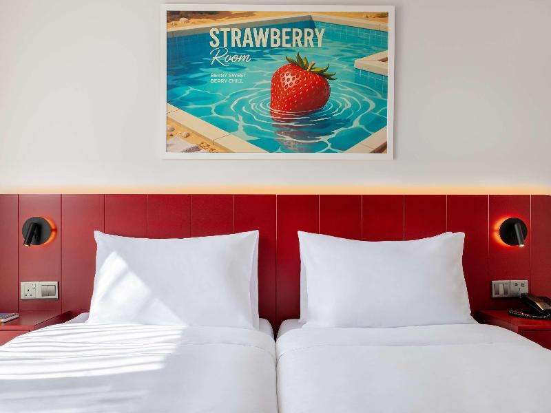 ibis Styles Larnaca Finikoudes Beach image