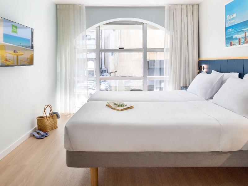 ibis Styles Larnaca Finikoudes Beach image