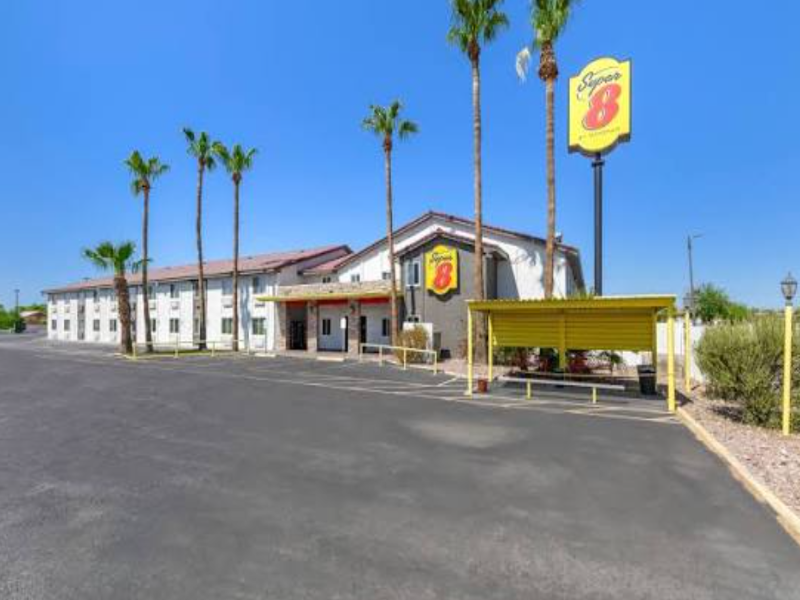 Super 8 by Wyndham Phoenix I-17