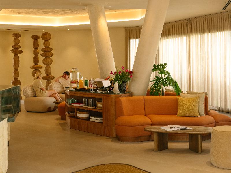 RIVELIAN Grand Menorca image