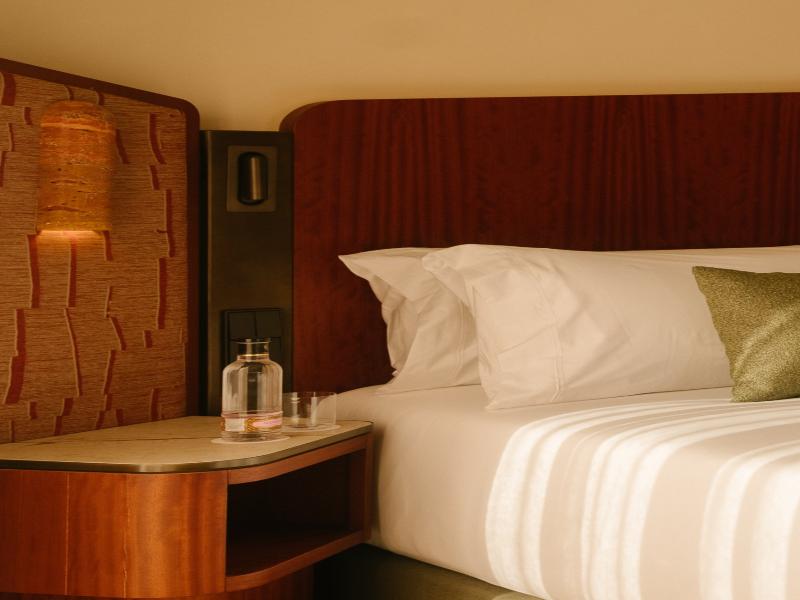 RIVELIAN Grand Menorca image