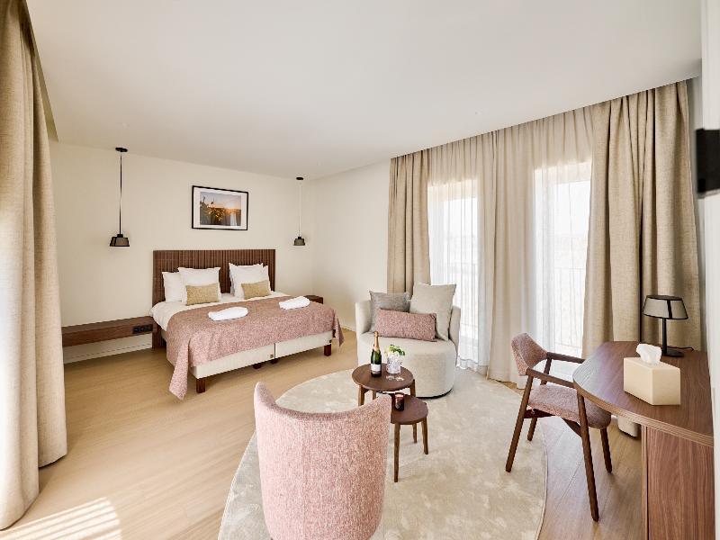 Éole Resort - Prestige Suites image
