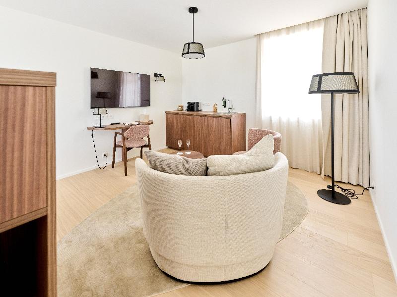 Éole Resort - Prestige Suites image