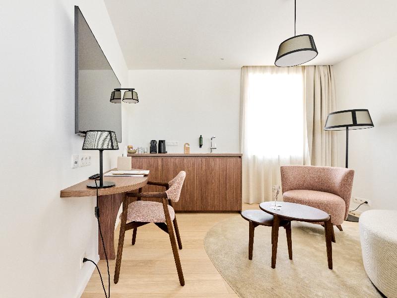 Éole Resort - Prestige Suites image
