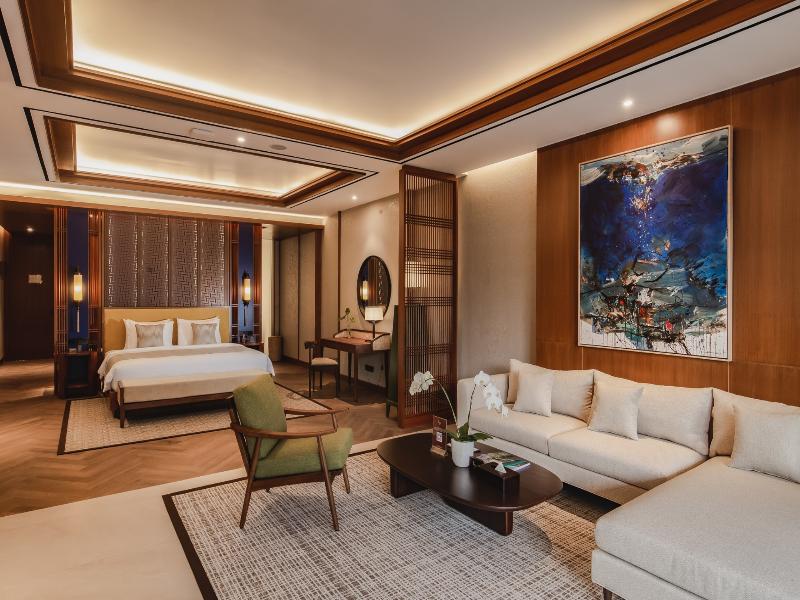 Plataran Puncak Resort image