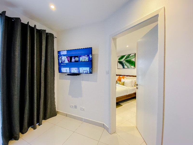 Accra Luxury Apartments At Loxwood image
