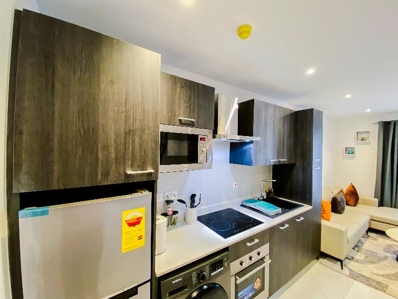 Accra Luxury Apartments At Loxwood image