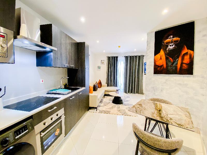 Accra Luxury Apartments At Loxwood image