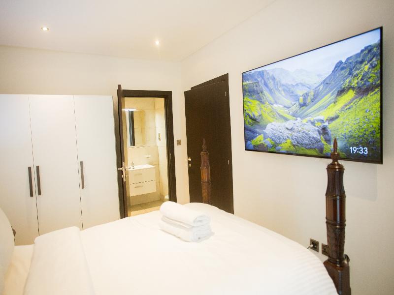 Accra Luxury Apartments At Loxwood image