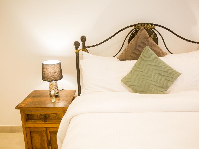 Accra Luxury Apartments At Loxwood image