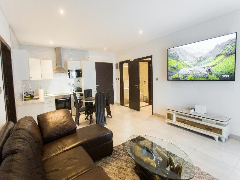 Accra Luxury Apartments At Loxwood image