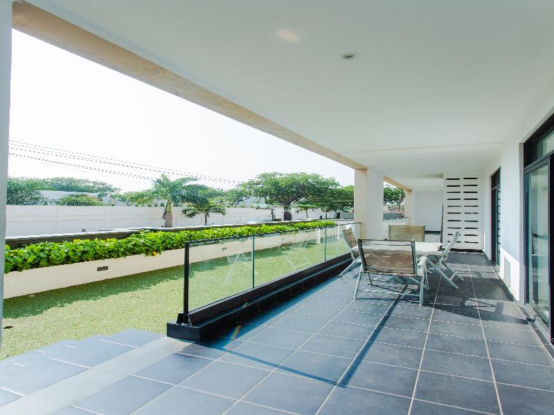 Accra Luxury Apartments At Embassy Gardens image