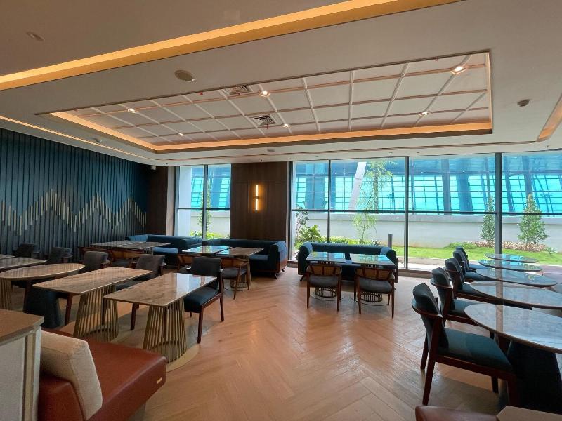 Grand Anara Airport Hotel image