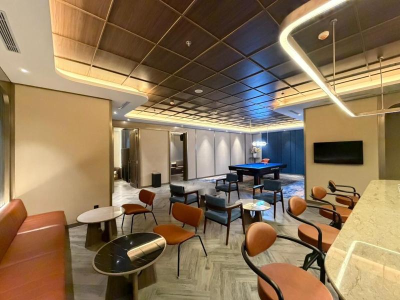 Grand Anara Airport Hotel image