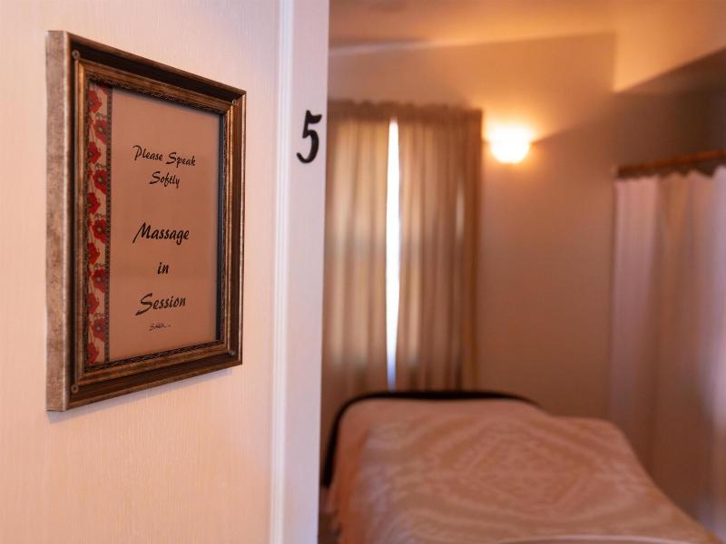 Chico Hot Springs Resort image