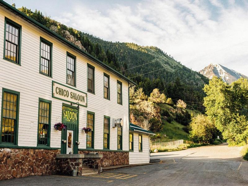 Chico Hot Springs Resort image